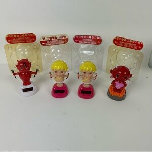 4 - Solar-Powered Dancing Valentine Day Theme items